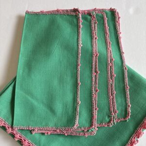 VTG Handmade Linen Tablecloth &4x Napkins, Crochet Tatting,  Green  Pink Cottage